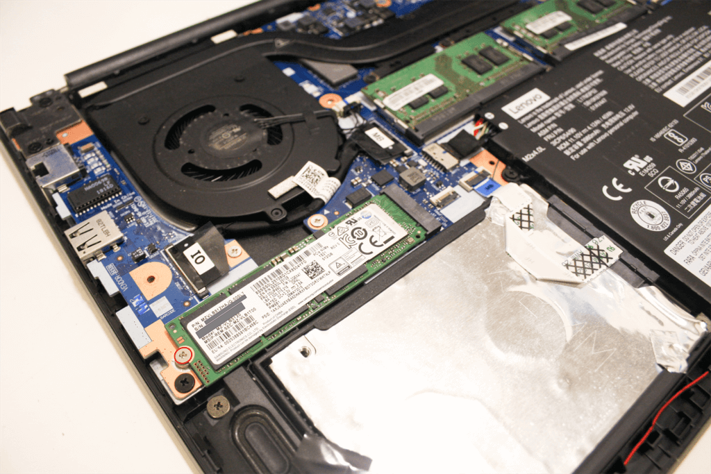 ThinkPad E480のメモリの増設手順 – あの角を曲がれば、かぼしー