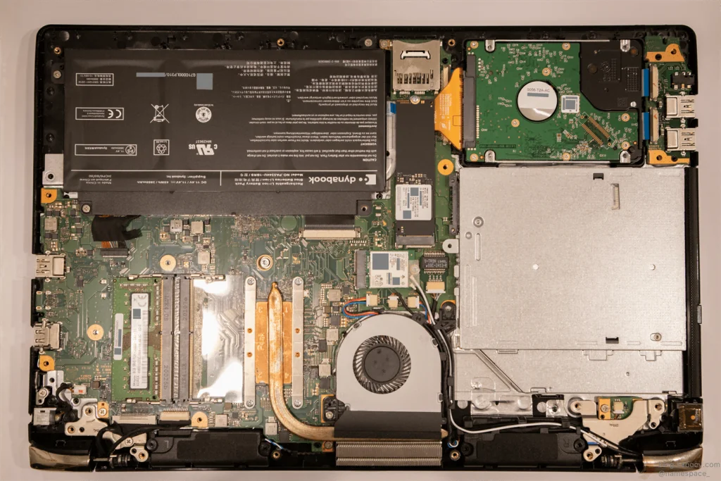 dynabook P1-X7MP-BLのメモリ、ストレージ換装・増設手順 – あの角を